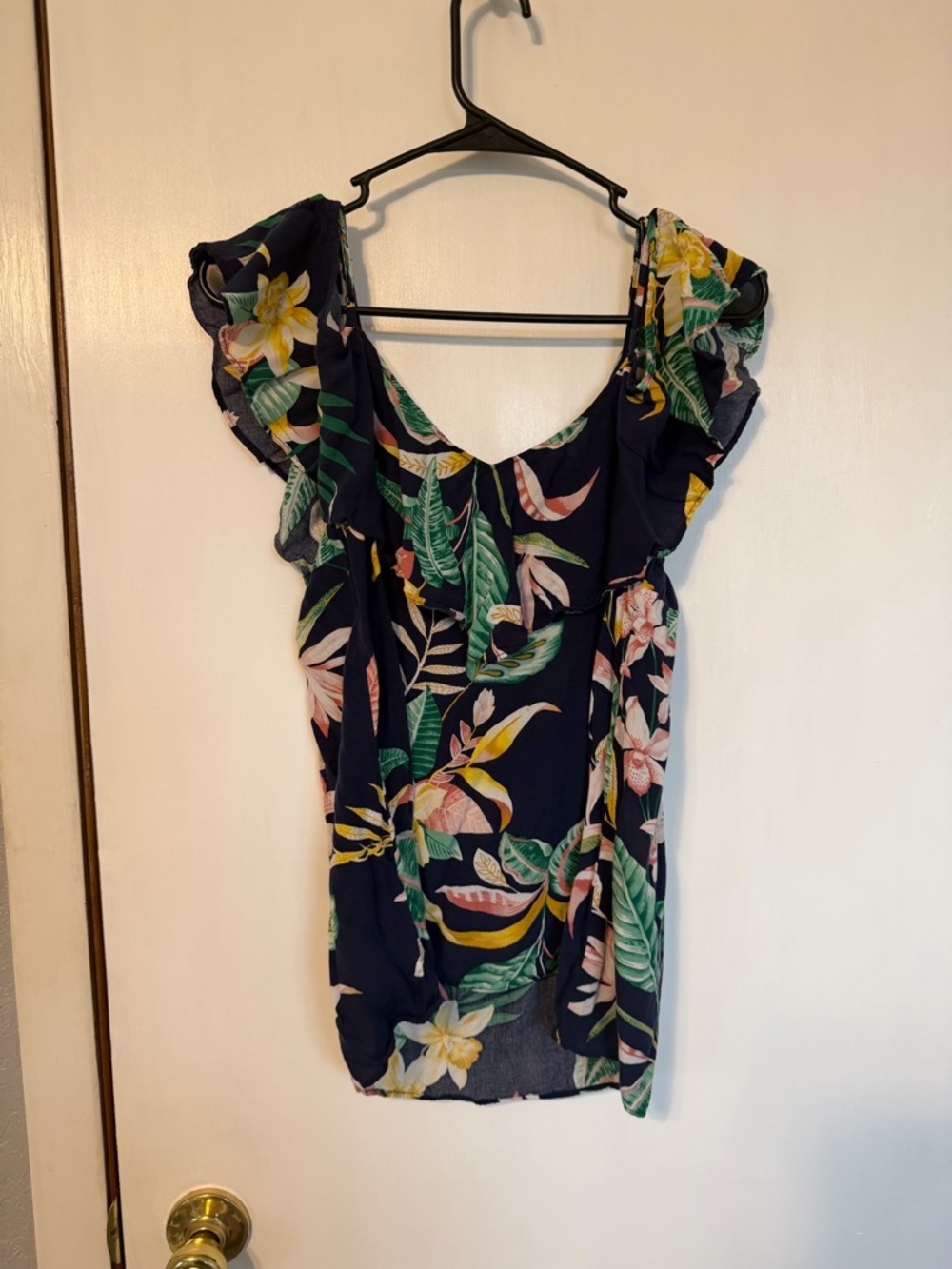 Old Navy Navy Tropical Floral Ruffle-Strap Cami - Picture 4 of 4